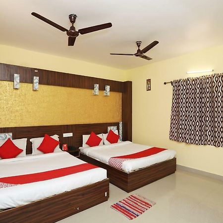 Oyo 15206 Hotel Sonar Gaon ปูรี ภายนอก รูปภาพ