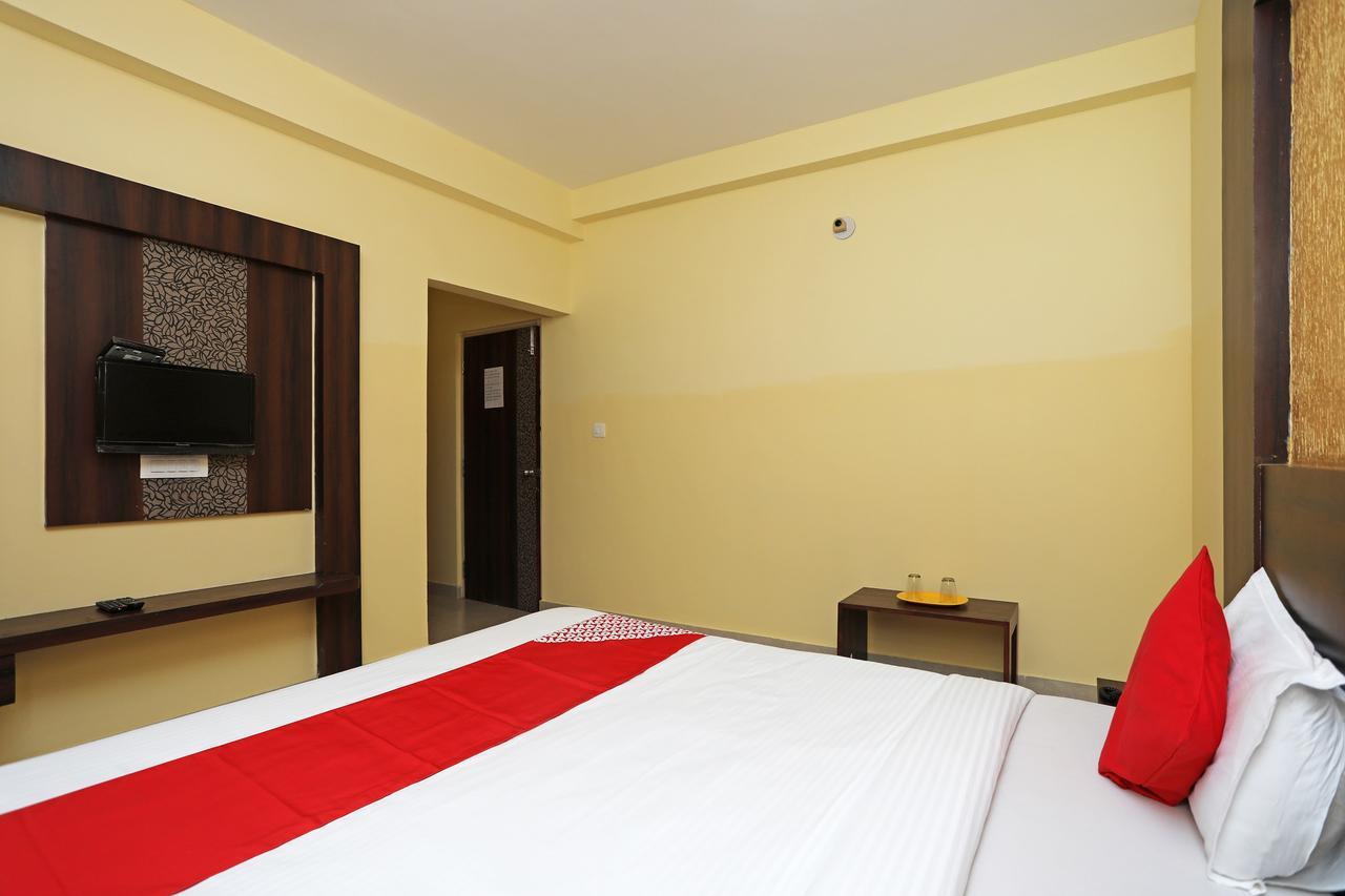 Oyo 15206 Hotel Sonar Gaon ปูรี ภายนอก รูปภาพ