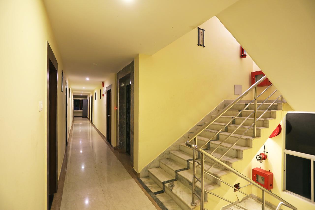 Oyo 15206 Hotel Sonar Gaon ปูรี ภายนอก รูปภาพ