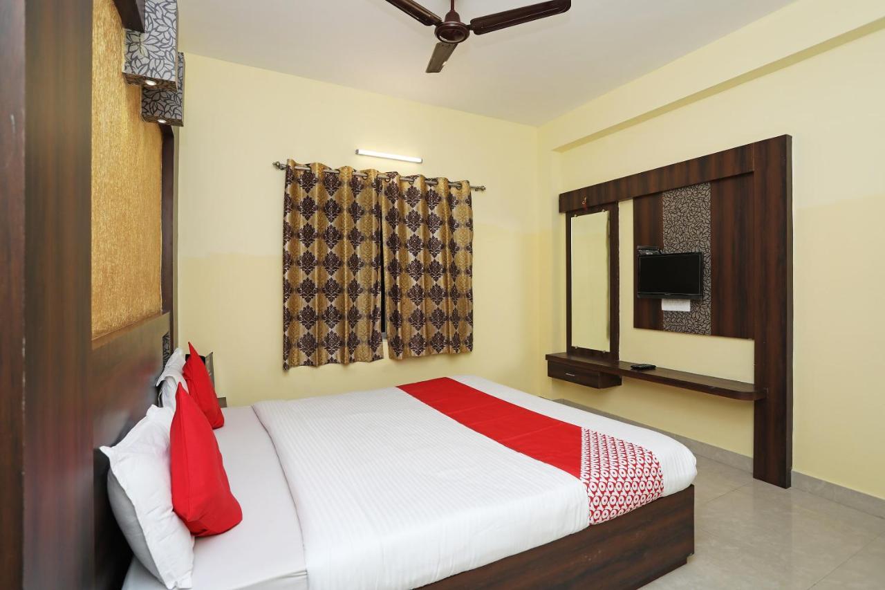 Oyo 15206 Hotel Sonar Gaon ปูรี ภายนอก รูปภาพ