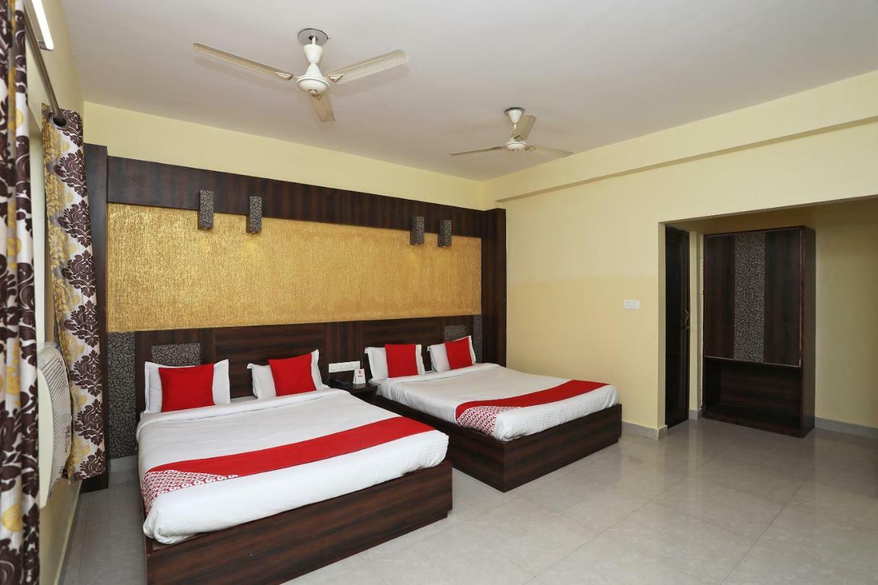 Oyo 15206 Hotel Sonar Gaon ปูรี ภายนอก รูปภาพ